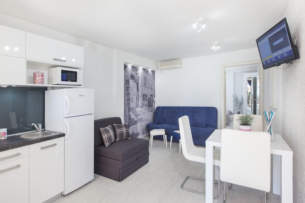 Apartments Orka Promajna Habitación foto